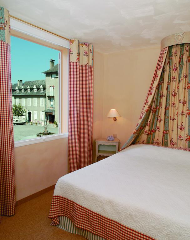 Hotel Le Viscos Сен-Савен Номер фото